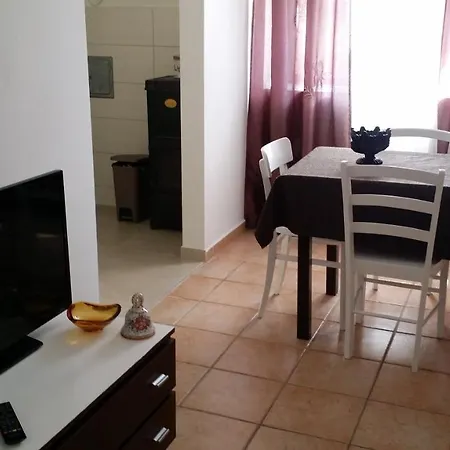 House Mergi 2 *