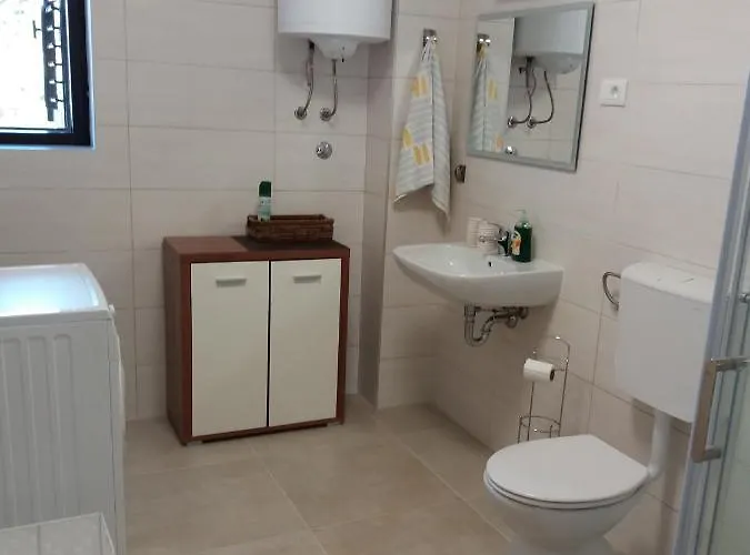 House Mergi 2 *