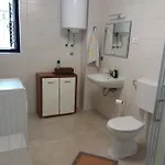 House Mergi 2 *