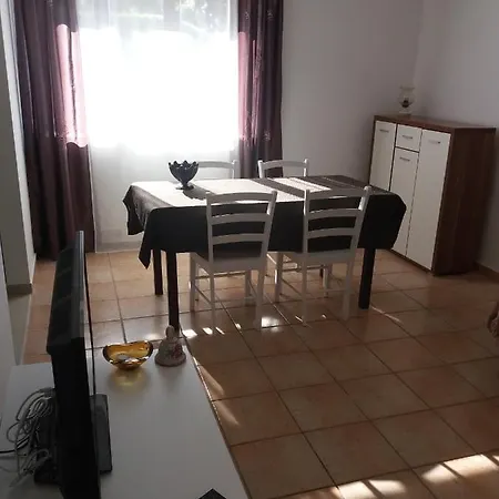 House Mergi 2 * Pomer