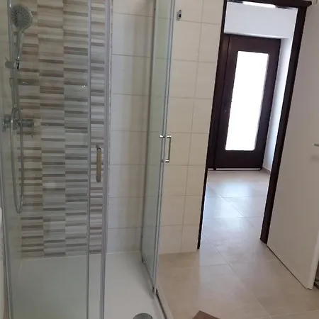 Vakantiehuis House Mergi 2 *