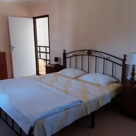 House Mergi 2 *